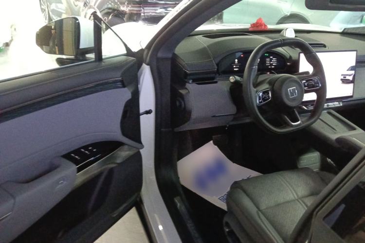 Used Zeekr 7X 2025 100 kWh Long-Range Rear-Wheel Drive with Intelligent Driving Features