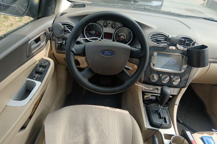 Used Ford Focus 2011 Hatchback 1.8L Automatic Fashion Edition
