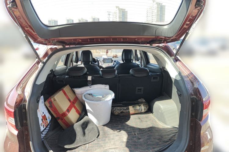 Used Soueast DX7 2017 1.5T Automatic Luxury Model Trunk