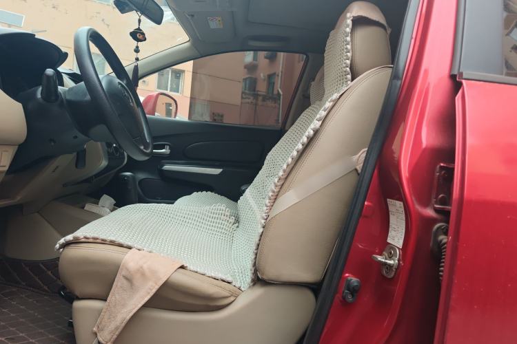 Used Venucia R50 2012 1.6L Automatic Prestige Edition