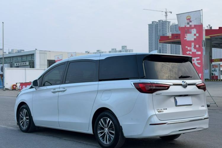 Used Buick GL8 2022 ES Landtrek 653T Luxury Edition