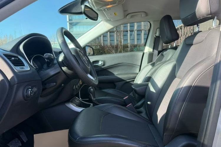 Used Jeep Compass 2017 200T Automatic Comfort Edition
