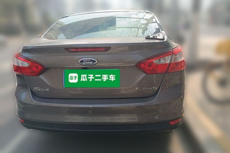 Used Ford Focus 2012 Sedan 1.6L Automatic Fashion Edition
