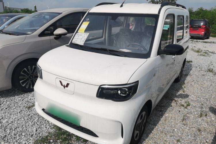Used Wuling Zhiguang New Energy 2025 Model 305km Ambitious Edition