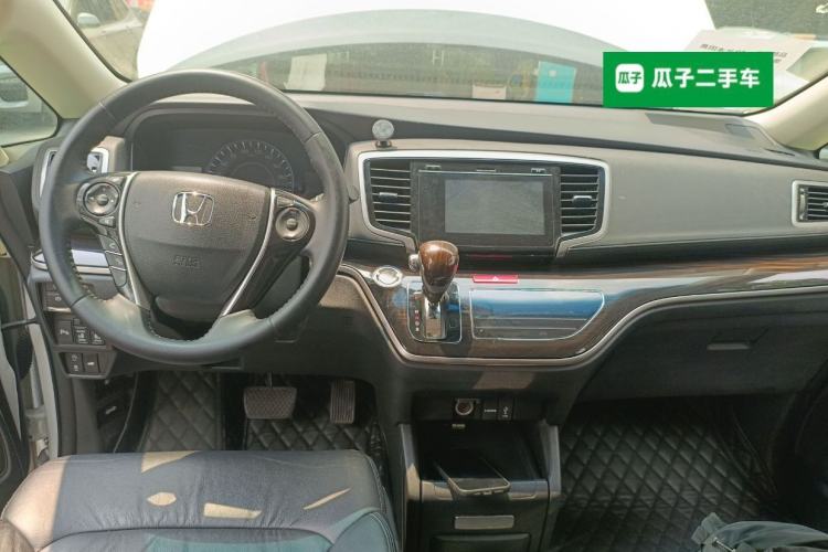 Used Honda Odyssey 2018 2.4L Smart Edition Center Console