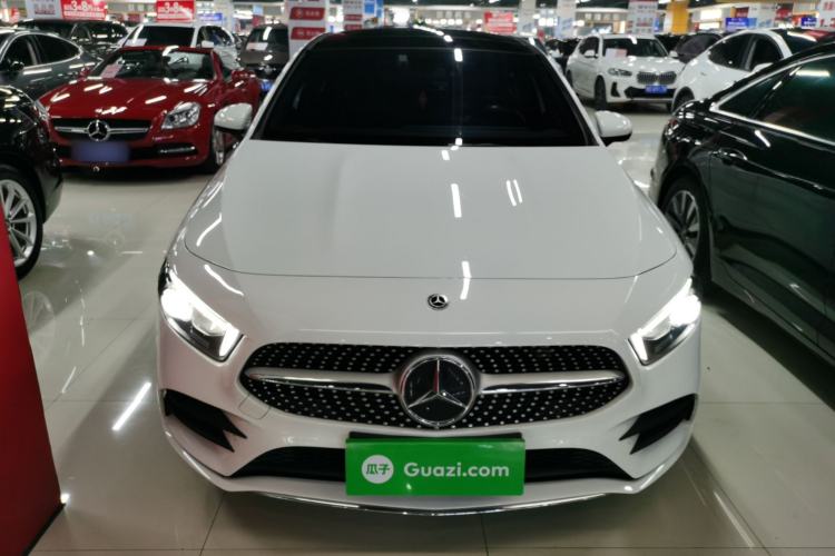 Used Mercedes-Benz A-Class 2022 Revised Version A 200 L Sport Sedan Fashionable Style Front
