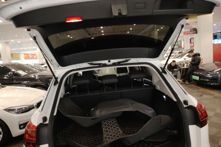 Used Volkswagen Tayron 2020 330TSI Two-Wheel Drive Luxury Smart Connectivity Version
