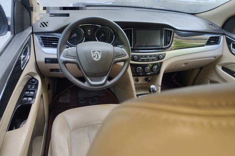 Used Baojun 730 2016 1.5L Manual Comfort Version 7 Seats China V Emission Standard