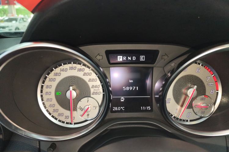 Used Mercedes-Benz SLK-Class 2011 SLK 200 Fashion Model
