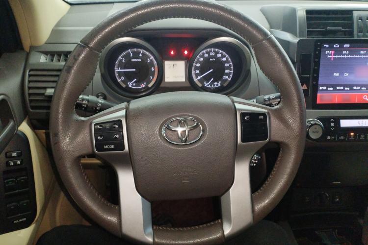 Used Toyota Prado 2017 4000 TXL Dual Airbags Side-Mounted – Middle East Version