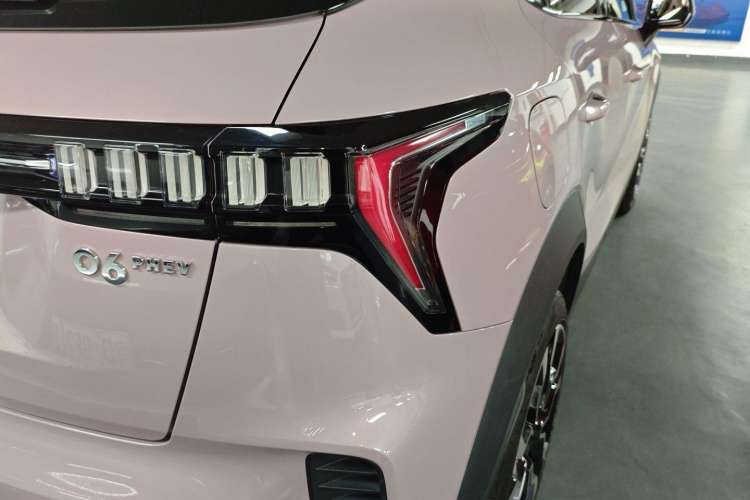 Used Lynk & Co 06 EM-P 2023 1.5T Remix PHEV Shero