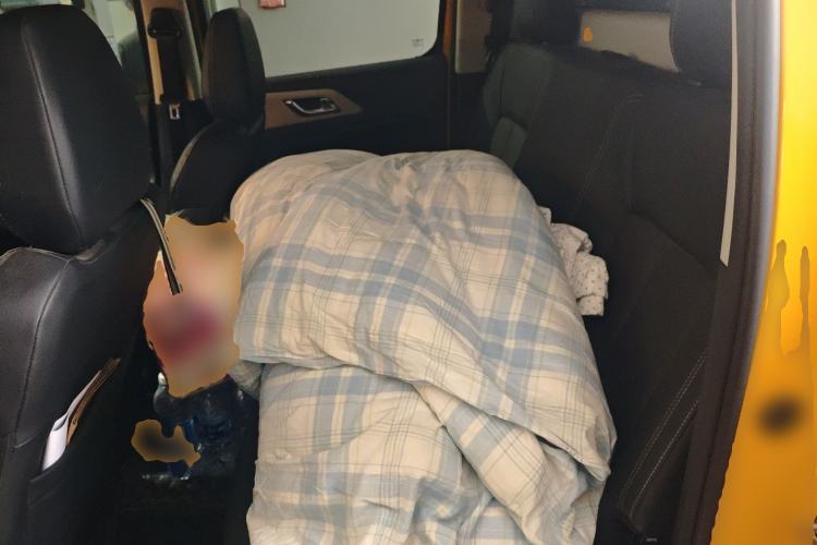 Used JMC Yuhu 7 2022 2.0T Automatic Diesel Two-Wheel Drive Comfort Plus Long Wheelbase Left Rear Seat