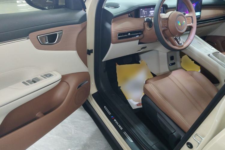 Used Wuling Bingo S 2025 Model 325km Deluxe Edition
