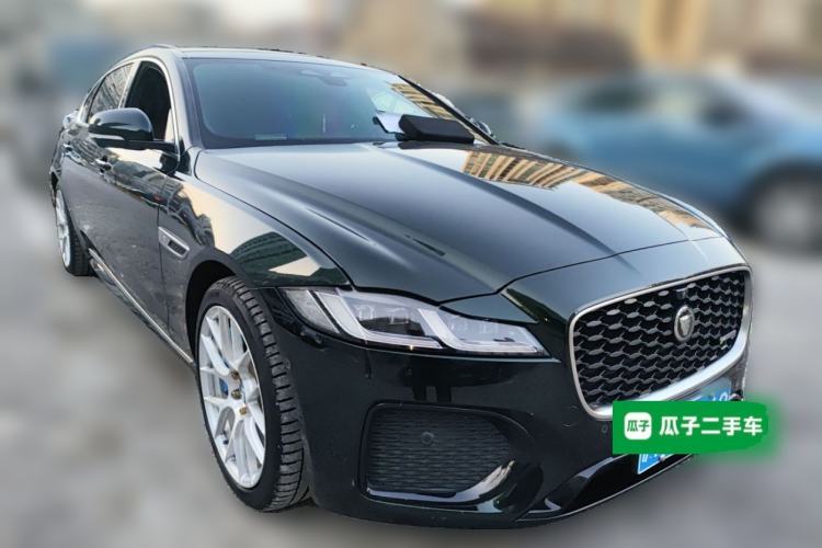 Used Jaguar XFL 2021 XFL 2.0T P300 All-Wheel-Drive Flagship Sport Edition Front Right 45 Deg