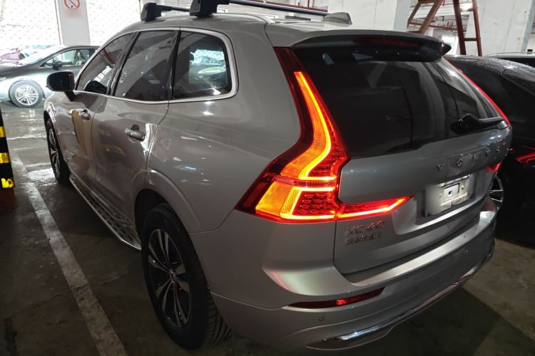 Used Volvo XC60 2022 B5 4x4 Zhiyi Luxury Edition Exterior 2