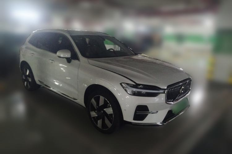 Used Volvo XC60 New Energy 2024 T8 Plug-in Hybrid Long-Range All-Wheel Drive Smart Luxury Edition
