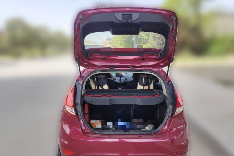 Used Ford Fiesta 2013 Hatchback 1.5L Manual Fashion Edition
