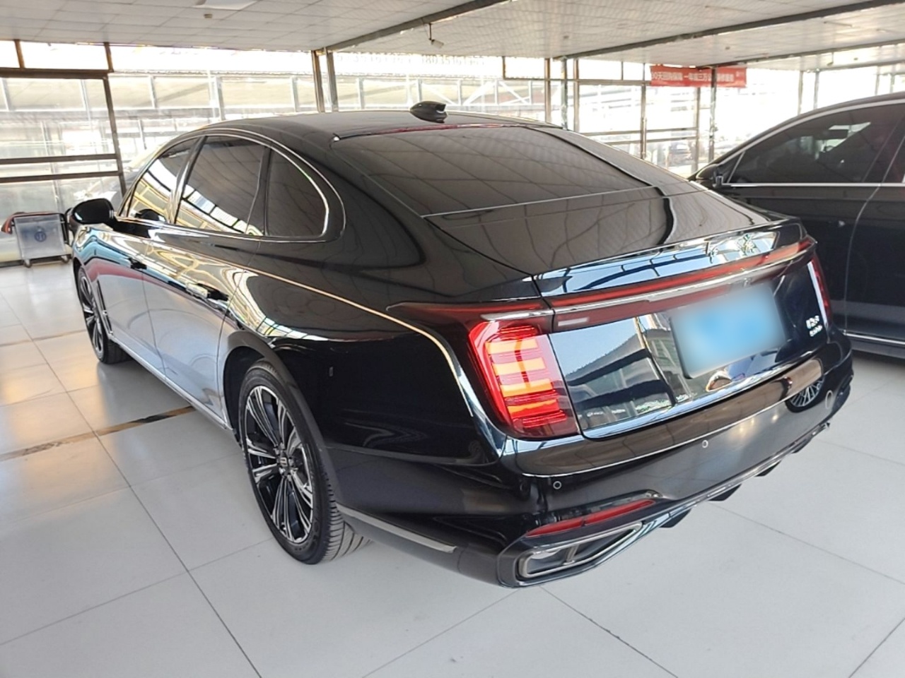 Hongqi H9 2024 2.0T Qixiang Private Style Edition — снимка 4