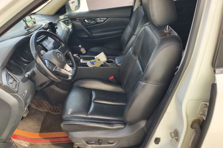 Used Nissan X-Trail 2019 2.0L CVT Smart Connect Comfort Edition 2WD Left Front Seat