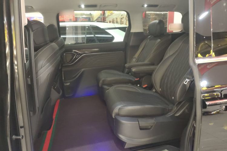 Used SAIC MAXUS G90 2022 2.0T Starry Seven-Seater