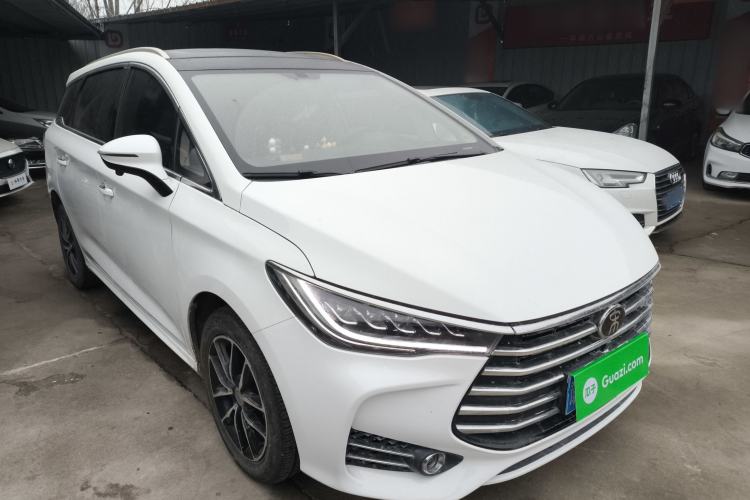 Used BYD Song MAX 2018 1.5T Automatic Smart Connect Elite Model with 6 Seats