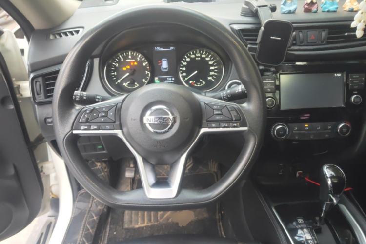 Used Nissan X-Trail 2017 2.0L CVT Comfort Edition 2WD Steering Wheel