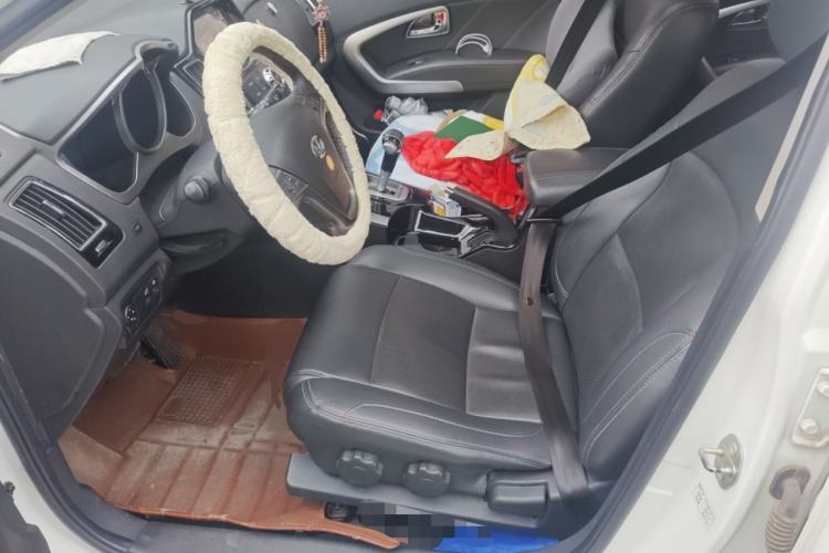 Used Huatai New Energy XEV260 2016 Elite Model
