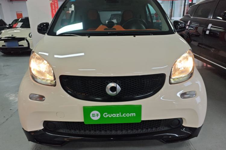 Used smart fortwo 2015 1.0L 52 kW Hardtop Passion Edition
