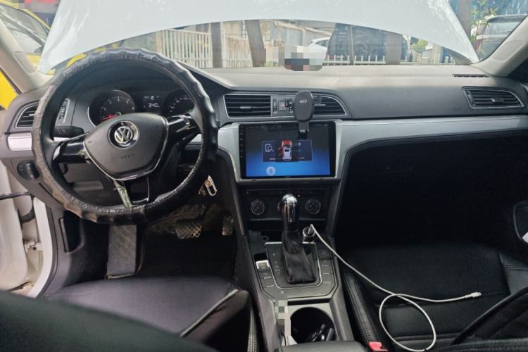 Used Volkswagen Lamando 2017 230TSI DSG Fashion Edition
