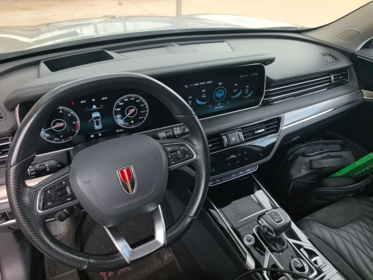 Hongqi HS5 2022 Facelifted Version 2.0T Smart Connect Flagship All-Wheel-Drive Edition — снимка 12