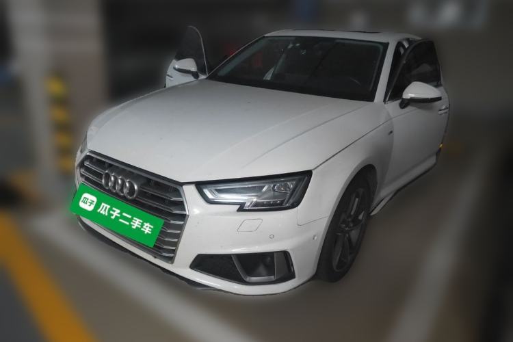Used Audi A4L 2019 40 TFSI Fashion Version China V