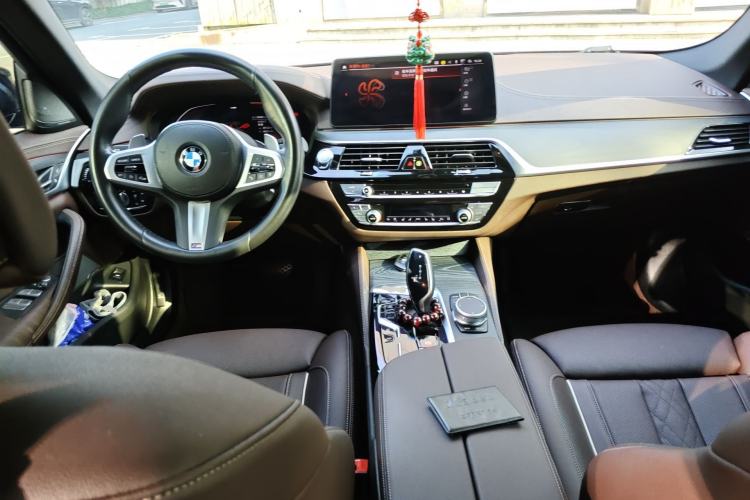 Used BMW 5 Series 2022 Second Facelift 530Li Luxury Version M Sport Package
