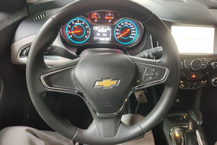 Used Chevrolet Cruze 2015 1.5L Automatic Luxury Edition
