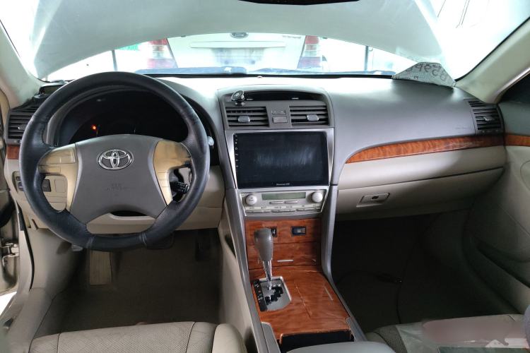 Used Toyota Camry 2008 240G Luxury Edition Center Console
