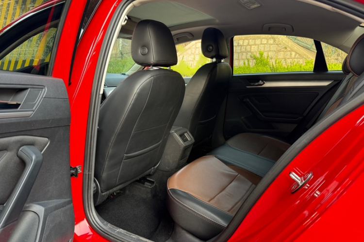 Used Volkswagen Lamando 2019 230TSI DSG Fashion Edition China V Standard