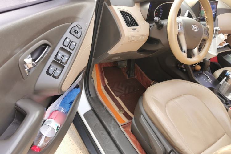 Used Hyundai ix35 2013 2.0L Automatic Two-Wheel Drive Smart GLS China V Standard