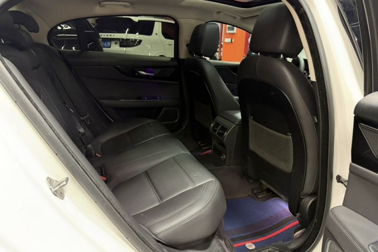 Used Jaguar XEL 2020 2.0T 200 PS S Advanced Elegance Edition
