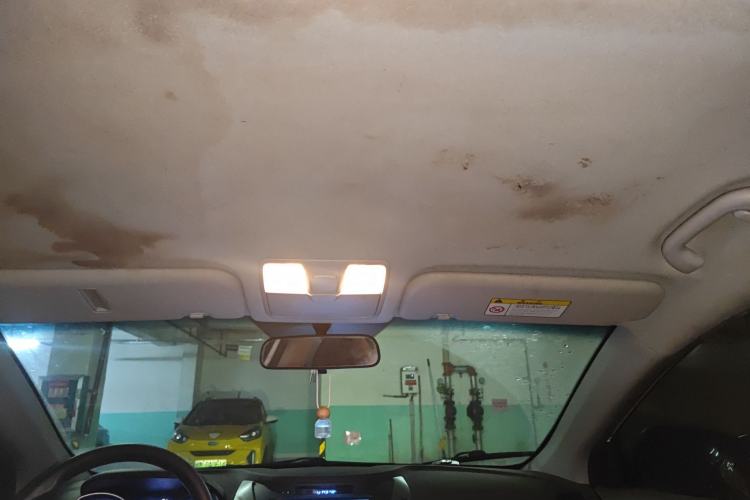 Used Hyundai Elantra (5th Generation / Langdong) 2016 1.6L Automatic Smart Version Headliner