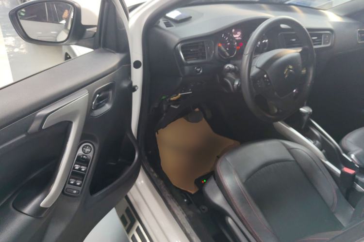 Used Citroen C3-XR 2015 1.6L Automatic Smart Version
