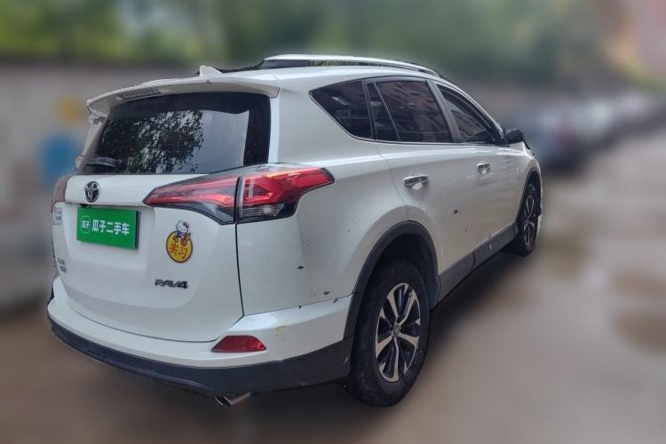 Used Toyota RAV4 2016 2.0L CVT Two-Wheel Drive Urban Edition China V Standard