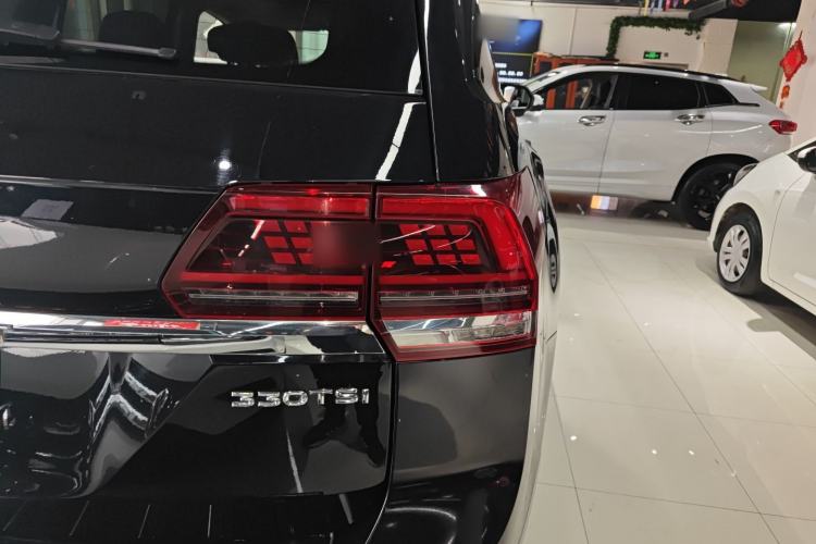 Used Volkswagen Teramont 2017 330TSI Two-Wheel-Drive Luxury Edition Right Rear Taillight