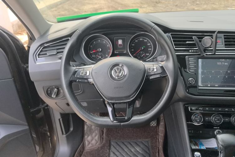 Used Volkswagen Tiguan L 2017 330TSI Automatic Two-Wheel Drive Flagship Edition