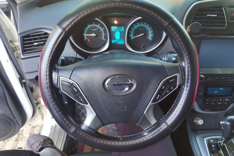 Used GAC Trumpchi GS5 2013 2.0L Automatic Two-Wheel Drive Light Interior Special Edition