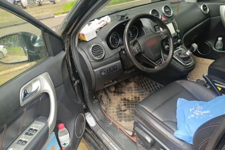 Used Haval H6 2015 Upgraded Model 1.5T Manual Two-Wheel Drive Elite Version