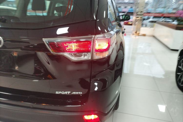 Used Toyota Highlander 2015 2.0T Four-Wheel Drive Luxury Edition 7-Seater