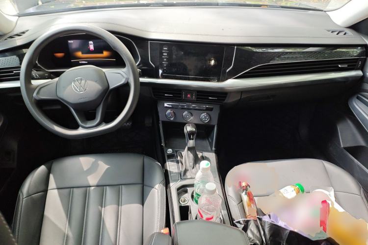 Used Volkswagen Passat 2022 280TSI Business Edition Center Console