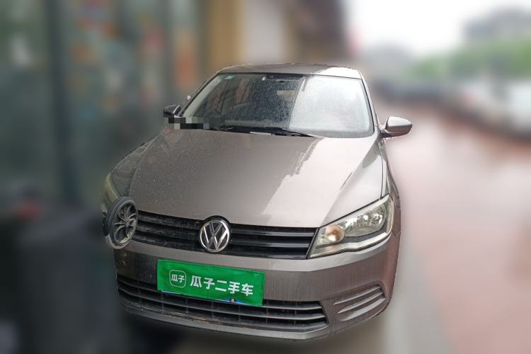 Used Volkswagen Jetta 2013 1.6L Manual Fashion Edition
