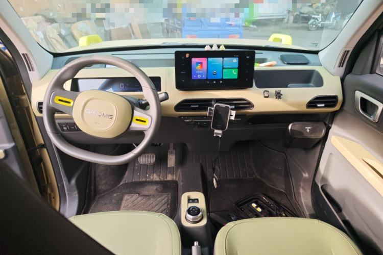 Used Geely Galaxy Panda 2024 200km Panda Rider Center Console