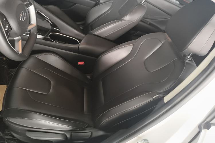 Used Hyundai Elantra 2022 1.5L CVT GLX Elite Edition Left Front Seat