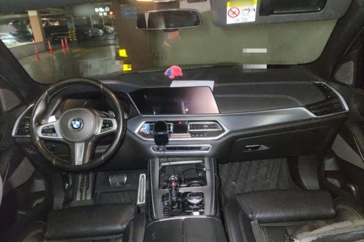 Used BMW X5 2019 xDrive40i Luxury Model with M Sport Package
